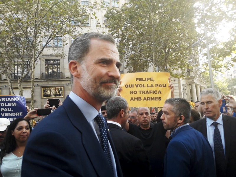 Felipe VI - крал на Испания Снимка: Sònia Pau, сътрудник на изданието El Punt Avui (публикувана в Twitter)