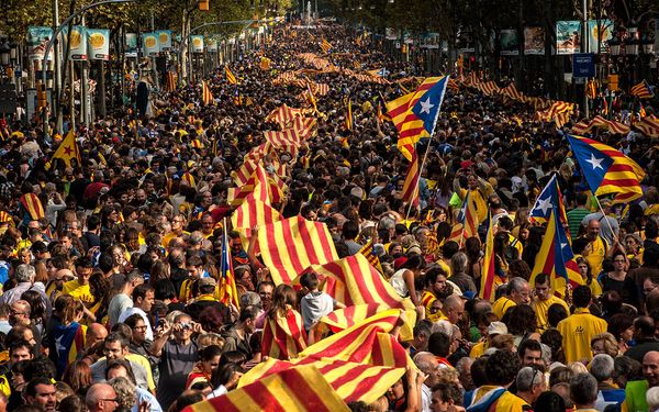 Ara és l'hora, Catalunya!